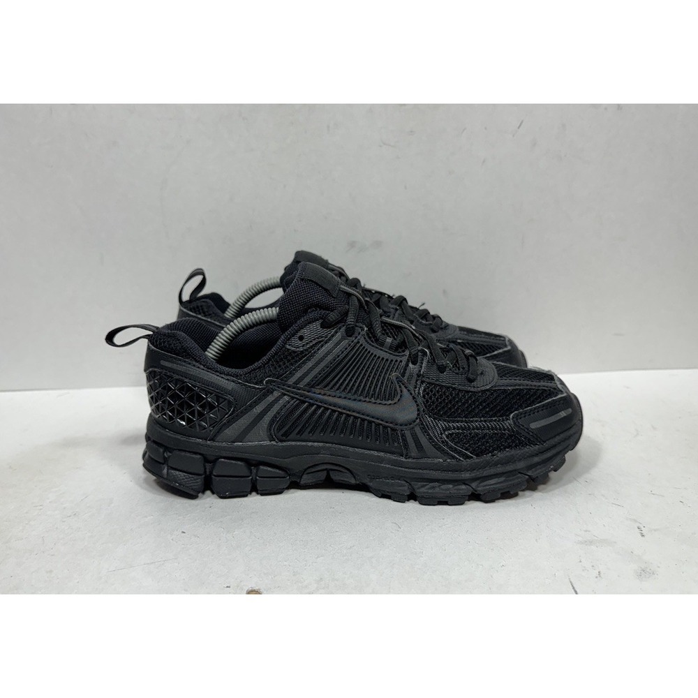 Nike Zoom Vomero 5 Women's Size 6 / 4.5Y Triple Black Sneakers Shoes HF6998-001
